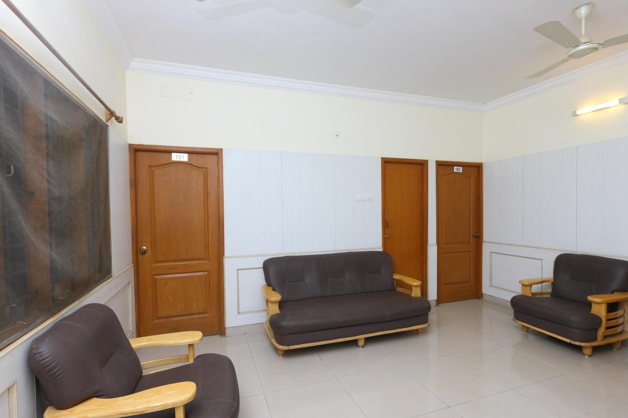 Collection O Tranquil Nest Hotel Chennai Exterior photo